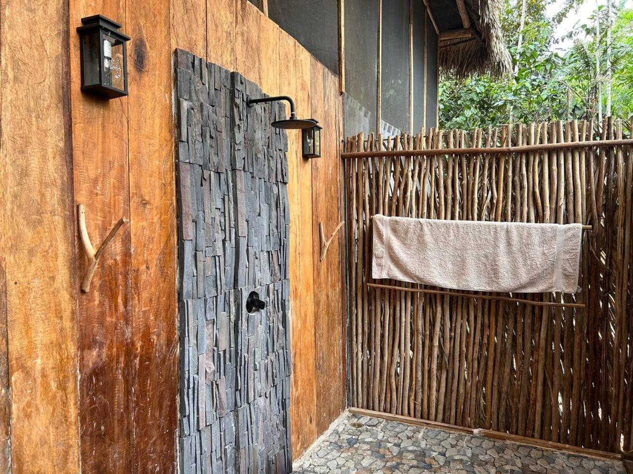 Awaken Amazonian Healing Resort All Inclusive Iquitos Bilik gambar